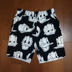 人気完売品　H&M　ディズニー　ドナルドダック　ハーフスウェットパンツ　総柄　Sのサムネイル