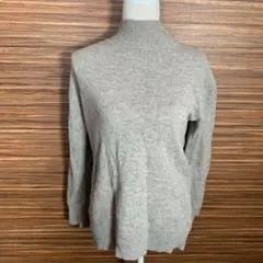 ユニクロ UNIQLO Mサイズ ニット Tシャツ 灰色 グレー メンズ