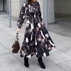 【美品・早い者勝ち】rienda/花柄フレアボリュームスカート