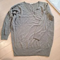 COLZA カーキ色　 Vネックセーター Mサイズ