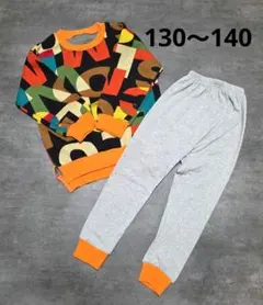 美品　総柄　セットアップ　上下セット　130 140