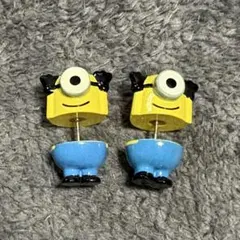 ミニオン ピアス(USJ) 両耳用のサムネイル
