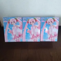 桜ミク　初音ミク