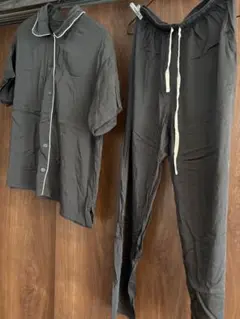 美品　レディース　パジャマ　セットアップ