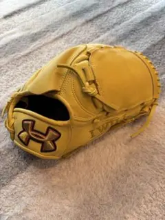 Under Armour 軟式グローブ 投手用 イエロー