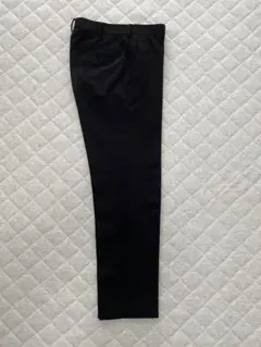 ユニクロ感動パンツ　黒　W73 裾上げ済み(約L70)