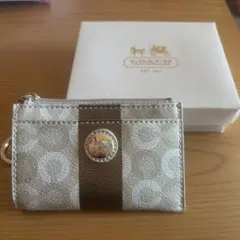 【新品未使用】コーチ COACH コインケース オプアート ゴールド/ベージュ
