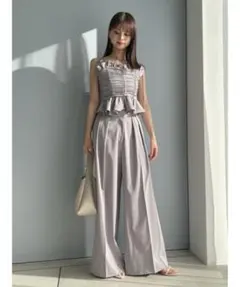 スナイデル　ギャザービスチェ 2025年最新】ギャザーデザインビスチェ snidelの人気アイテム