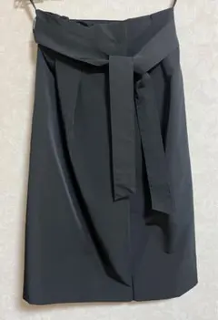 23区　タイト膝下丈スカート　ネイビーのサムネイル