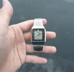 70s Vintage Seiko シャリオ ブラックギョーシェ文字盤 タンク - メルカリ