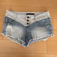 Billabong フラワープリントデニムショートパンツ　Ｌサイズ
