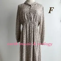 小花柄ワンピース　くるみボタン　襟付き　レトロ　フリーサイズ