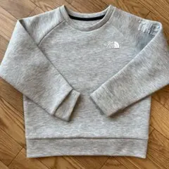 THE NORTH FACE キッズ トレーナー グレー　130のサムネイル