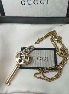 【正規 美品】GUCCI ゴールド金色GGハートキーチャーム/ネックレスチェーン