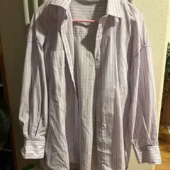 紫と白のストライプ 長袖シャツ