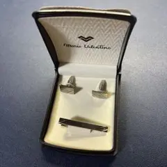 Mario Valentino ネクタイピンとカフスセット