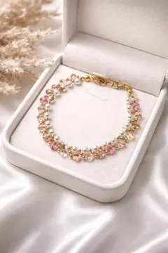 花のモチーフブレスレット
