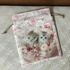 ハンドメイド ミニポーチ 両面パネル 可愛いねこちゃん - メルカリ