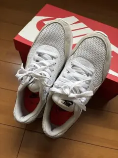 NIKE AIR MAX ナイキ　ホワイト　23.5 スニーカー