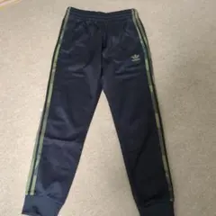 アディダス迷彩ジャージ下