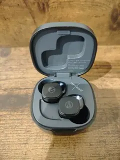audio-technica ATH-SQ1TW ワイヤレスイヤホン ブラックのサムネイル