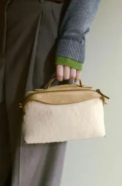 ZARA シープスキンバッグ　タグ無し新品　ザラ　zara