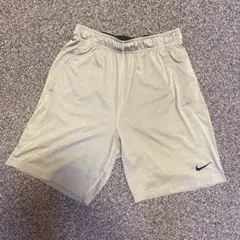 NIKE DRI-FIT ハーフパンツ グレー Mのサムネイル