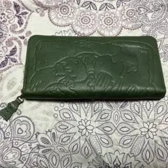 Dakota モスグリーン ヌメ革レザー長財布 動物エンボス加工 - メルカリ
