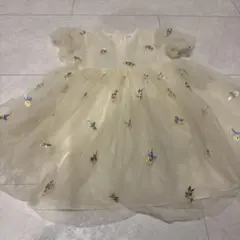 ベビードレス クリーム色 刺繍入り