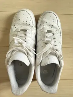 NIKE AIR FORCE 1 ホワイト スニーカー