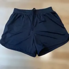GU SPORTS ブラックショートパンツ Mのサムネイル