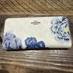 COACH フラワープリント 長財布