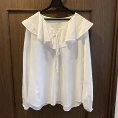 GU フリル付きホワイトシャツ 長袖