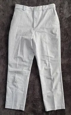 ユニクロ　センタープレススラックス（ストライプ）　グレー　Mサイズ