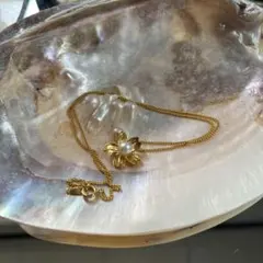 天然真珠（パール） 花モチーフ ゴールド ネックレス