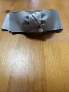 グレー リボン型バレッタ パール付き　　新品