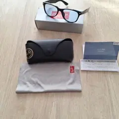Ray-Ban レイバン　NEW　WAYFARER RB2132F　美品
