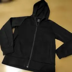 ユニクロ　長袖パーカー　160cm ブラック
