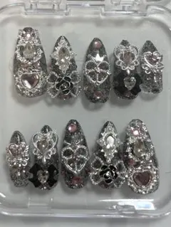 匿名発送 アーモンド キラキラデコロングネイルチップ ブラック×ピンク