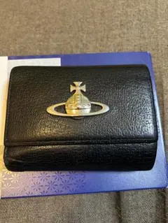 Item thumbnail for item 810c6d18-dc4b-4367-bd7a-e8f0a96e2ba9