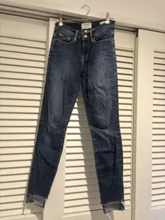 FRAME DENIM スキニーデニム カットオフ 25インチのサムネイル