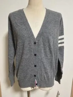 【migo】ライン入Vネックカーディガン　韓国製