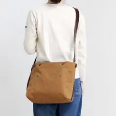 SUOLO NOMAD middle レザーショルダーバッグのサムネイル