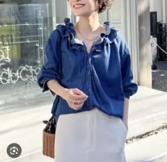 完売品 Rie Miller リエミラー フリル ギャザーデニムブラウスのサムネイル