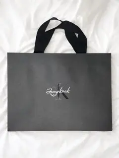 Calvin Klein Jungkook ショッパー 紙袋 タグ - メルカリ