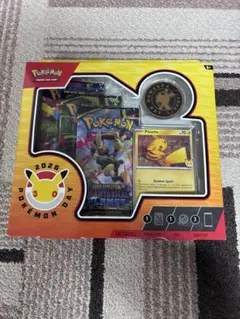 英語版】2026 ポケモンデー 30周年記念 コレクションBOX - メルカリ