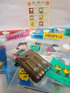 未使用　SNOOPY クリアブックカバーとシール、ペンセット　昭和平成レトロ