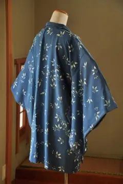 羽織　正絹　ダークマリンブルー　幾何学的な花柄　着物　レトロ