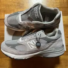 ニューバランス MR993GL新品未使用、金欠の為値下げ受け付けます！