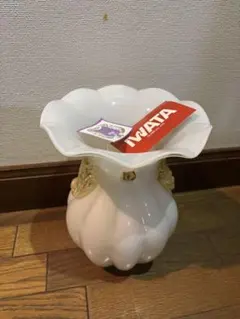 【未使用・シール付】IWATA GLASS 岩田ガラス 花瓶 金彩 乳白色のサムネイル
